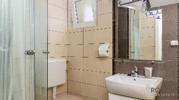 Pag Apartment for 4 Guests near Pebble Beach