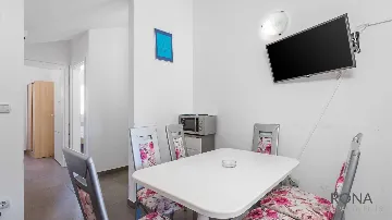 Pag Apartment for 4 Guests near Pebble Beach