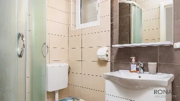 2-Bedroom Apartment with Terrace in Pag