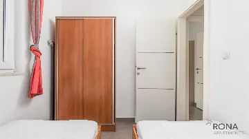 2-Bedroom Apartment with Terrace in Pag