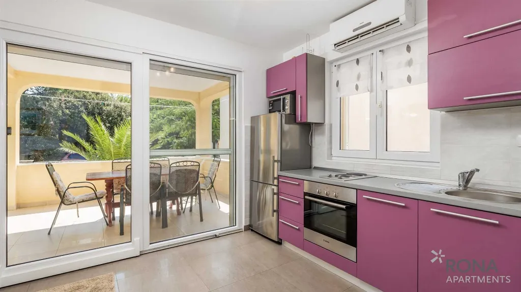 2-Bedroom Apartment with Terrace in Pag