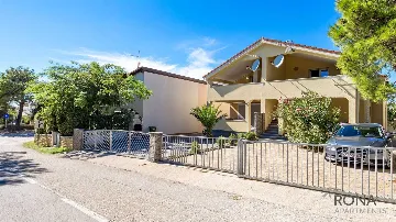 2-Bedroom Apartment with Terrace in Pag (Simuni)