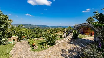 Buzet Apartment for 3 Guests with Terrace
