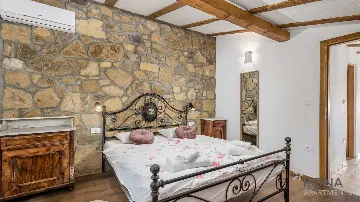 Buzet Apartment for 3 Guests with Terrace