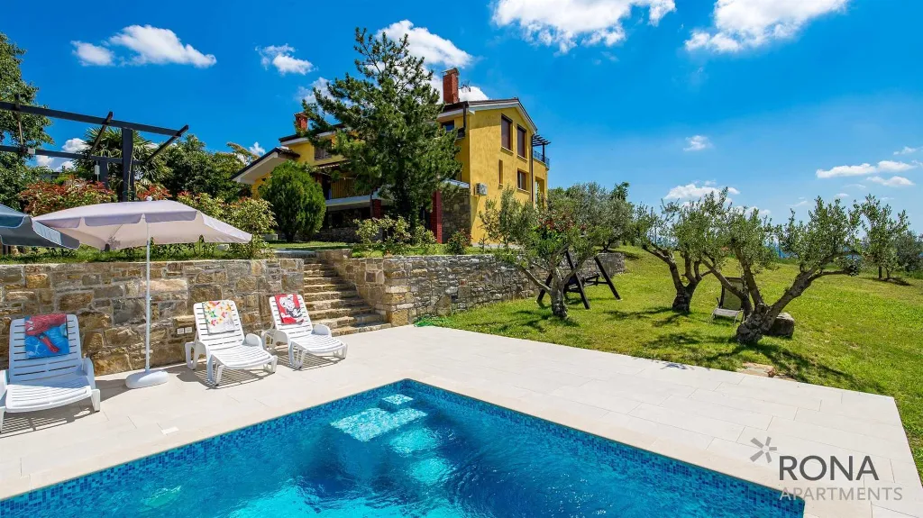 Buzet Apartment for 3 Guests with Terrace