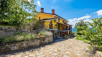 Buzet Apartment for Up to 3 Guests with Balcony