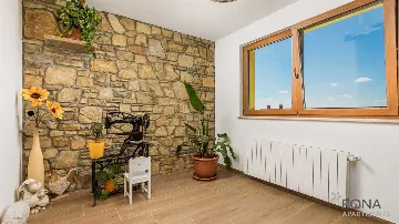 Buzet Apartment for Up to 3 Guests with Balcony