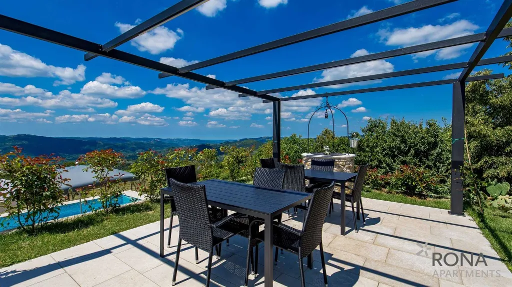 Buzet Apartment with Balcony for 3 Guests