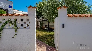 One-Bedroom Apartment with Terrace in Barbariga