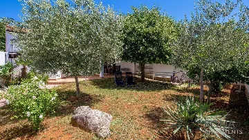 One-Bedroom Apartment with Terrace in Barbariga