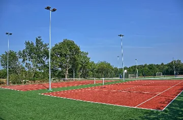 4-Bedroom Villa in Ladići with Private Pool