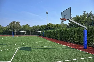 4-Bedroom Villa in Ladići with Private Pool