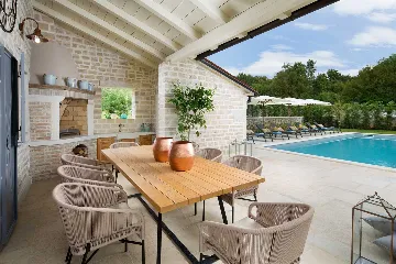 Villa with Private Pool for 8 Guests in Ladići