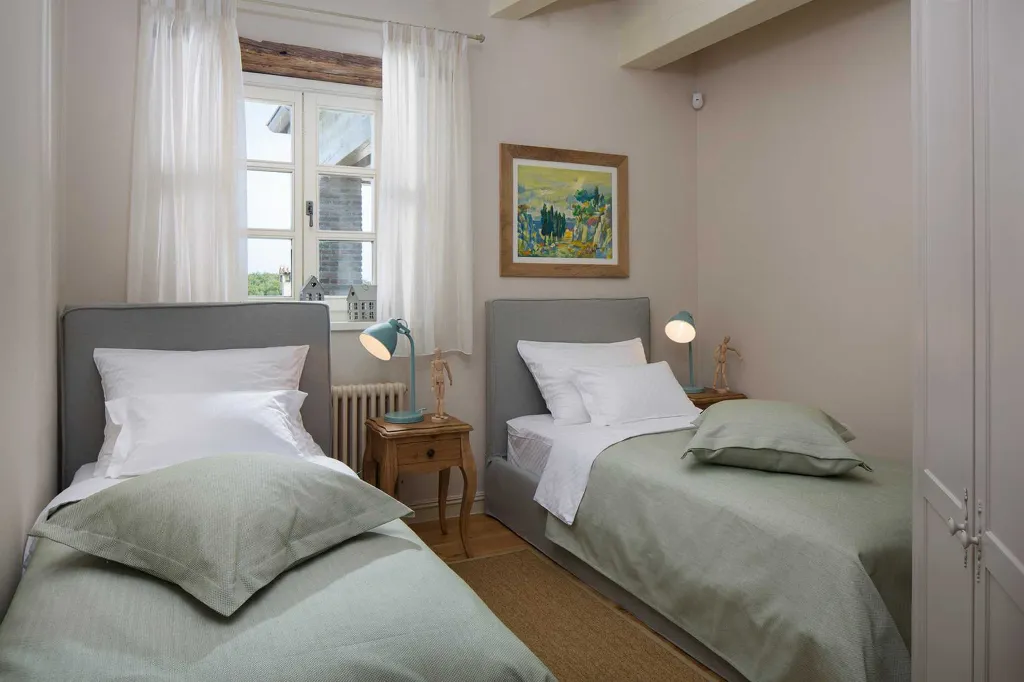 Villa with Private Pool for 8 Guests in Ladići