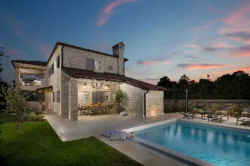 Villa with Private Pool for 8 Guests in Ladići