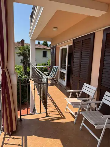 Apartment in Ičići for 4 Guests with Sea View
