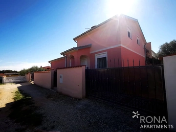 Holiday House in Vodnjan for up to 6 Guests