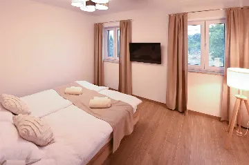 Three-Bedroom Villa in Rasopasno with Heated Pool