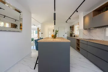 4-Bedroom Villa with Pool in Baška (Krk)