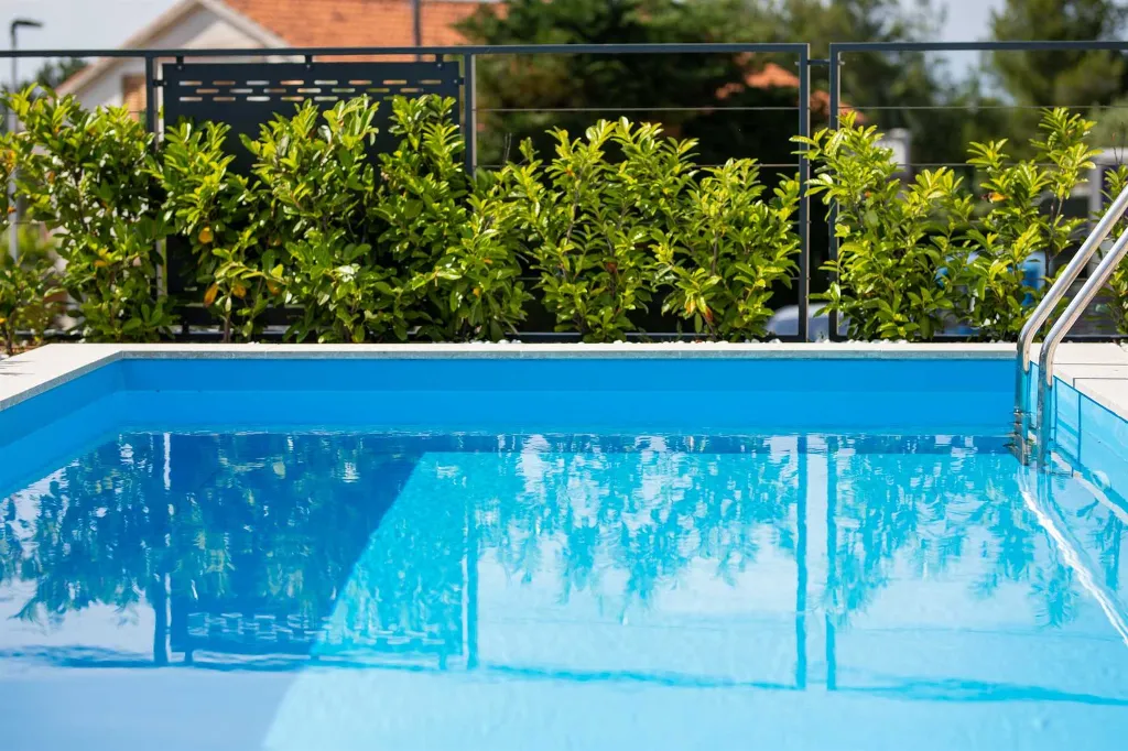Klimno Villa for 6 Guests with Heated Pool