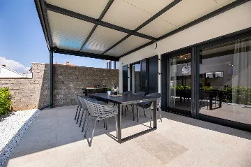 Klimno Villa for 6 Guests with Heated Pool