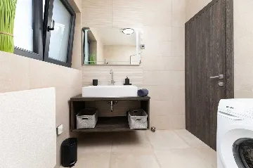 Klimno Villa for 6 Guests with Heated Pool