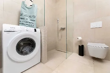 Klimno Villa for 6 Guests with Heated Pool