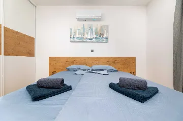 Klimno Villa for 6 Guests with Heated Pool