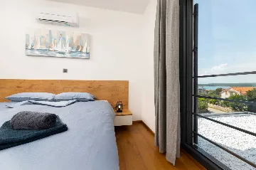 Klimno Villa for 6 Guests with Heated Pool