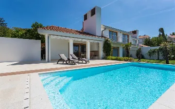 3-Bedroom Villa in Klimno (Krk) for Up to 6