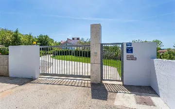 3-Bedroom Villa in Klimno (Krk) for Up to 6