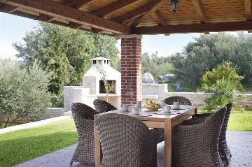 3-Bedroom Villa in Sužan (Krk) with Pool