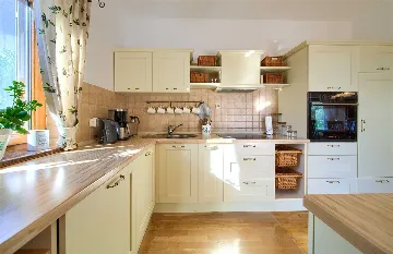 3-Bedroom Villa in Sužan (Krk) with Pool