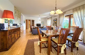 3-Bedroom Villa in Sužan (Krk) with Pool