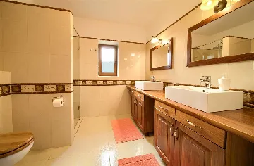 3-Bedroom Villa in Sužan (Krk) with Pool