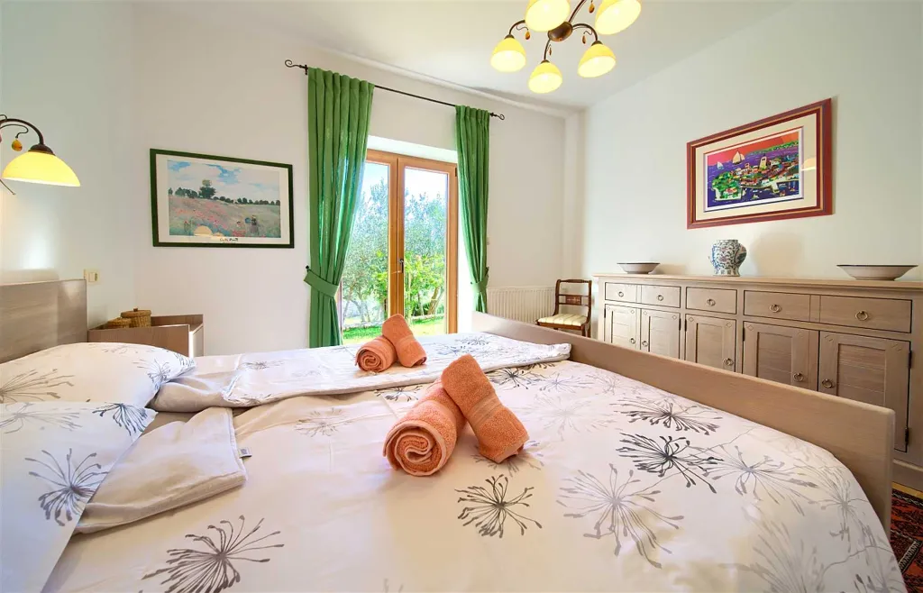 3-Bedroom Villa in Sužan (Krk) with Pool