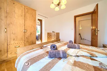 3-Bedroom Villa in Sužan (Krk) with Pool