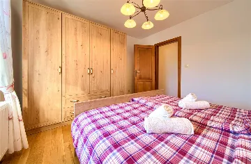 3-Bedroom Villa in Sužan (Krk) with Pool