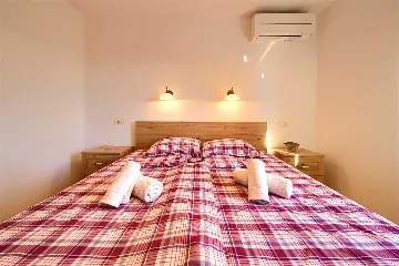 3-Bedroom Villa in Sužan (Krk) with Pool