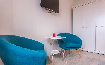 Private Villa in Sužan (Krk) for Up to 8 Guests