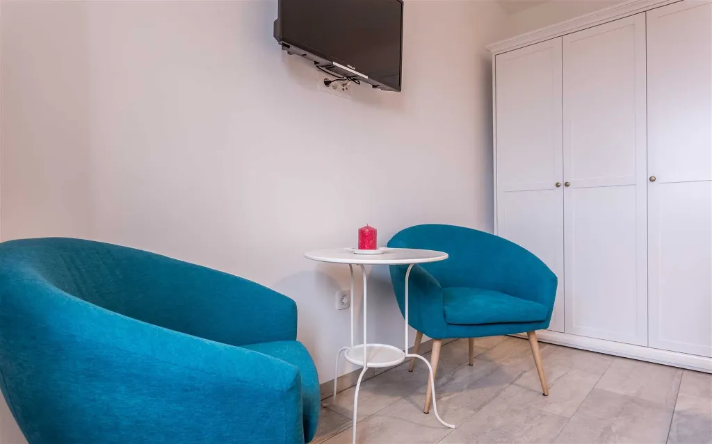 Private Villa in Sužan (Krk) for Up to 8 Guests
