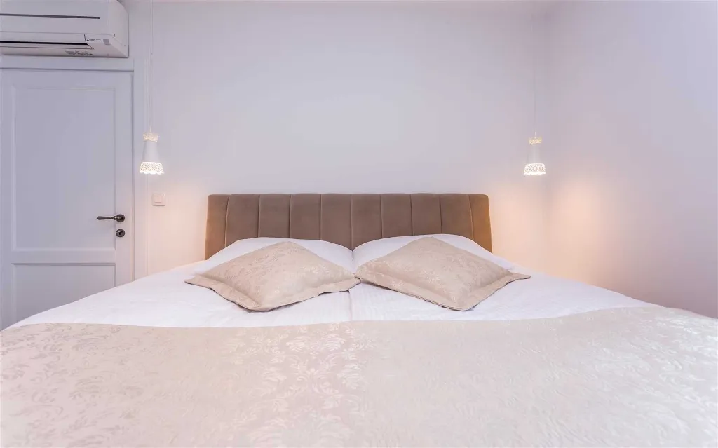 Private Villa in Sužan (Krk) for Up to 8 Guests