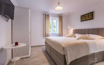 Private Villa in Sužan (Krk) for Up to 8 Guests