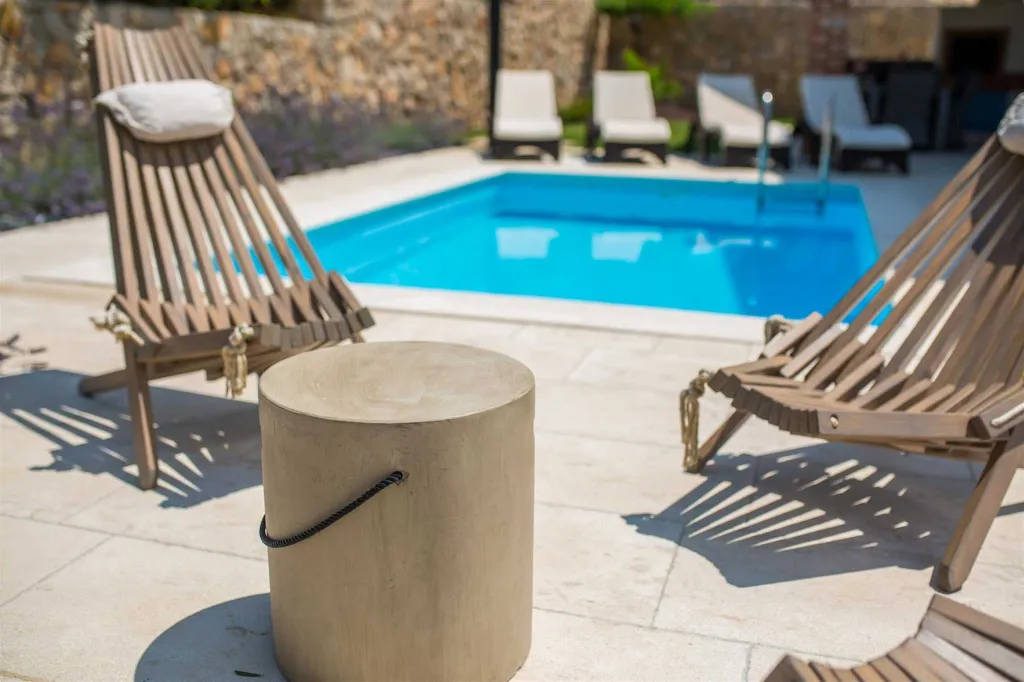 Private Villa in Sužan (Krk) for Up to 8 Guests