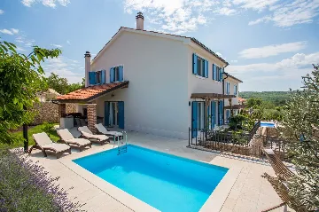 Private Villa in Sužan (Krk) for Up to 8 Guests