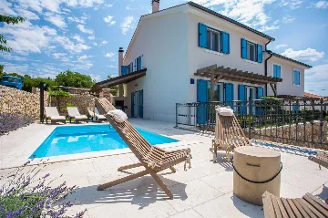 Private Villa in Sužan (Krk) for Up to 8 Guests