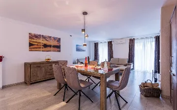 Private Villa in Sužan (Krk) for Up to 8 Guests