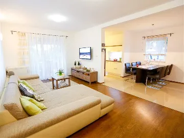 3-Bedroom Villa with Heated Pool in Kornić (Krk)