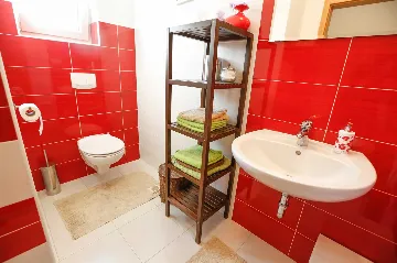 3-Bedroom Villa with Heated Pool in Kornić (Krk)