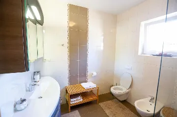 3-Bedroom Villa with Heated Pool in Kornić (Krk)